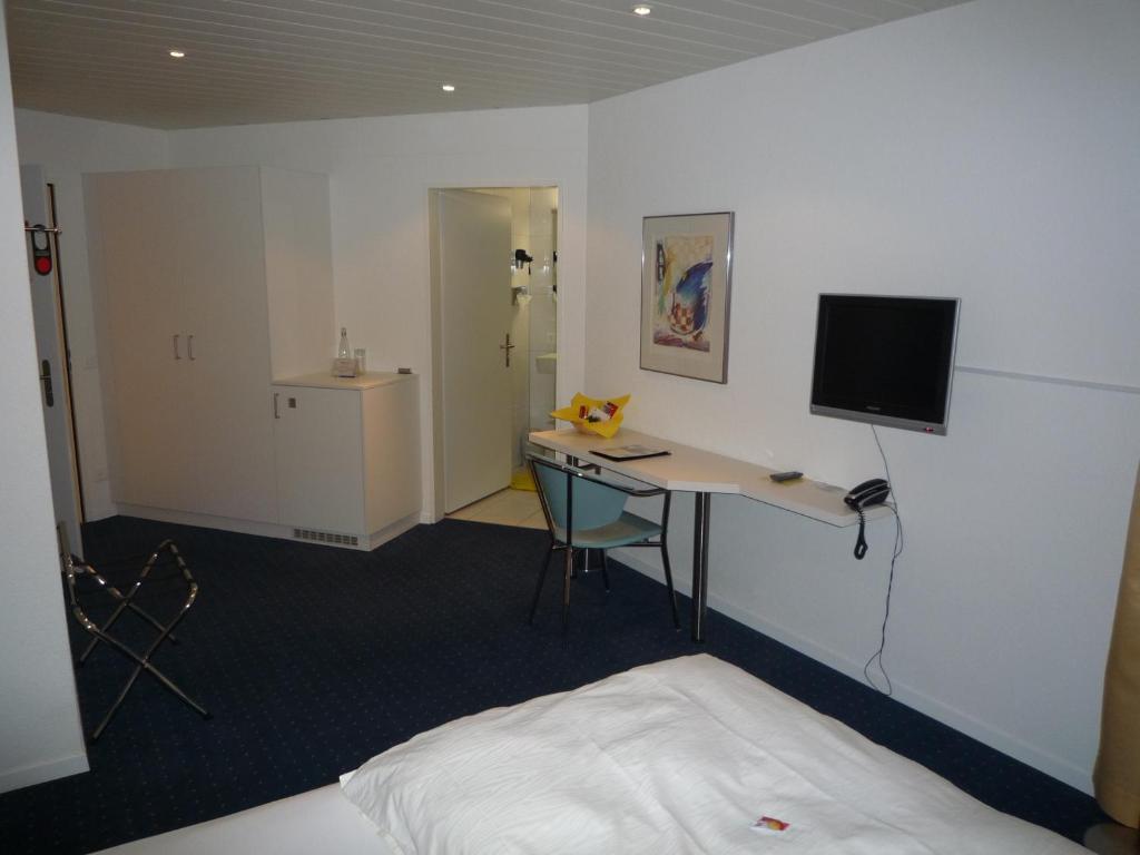 Lorze Hotel Cham Habitación foto