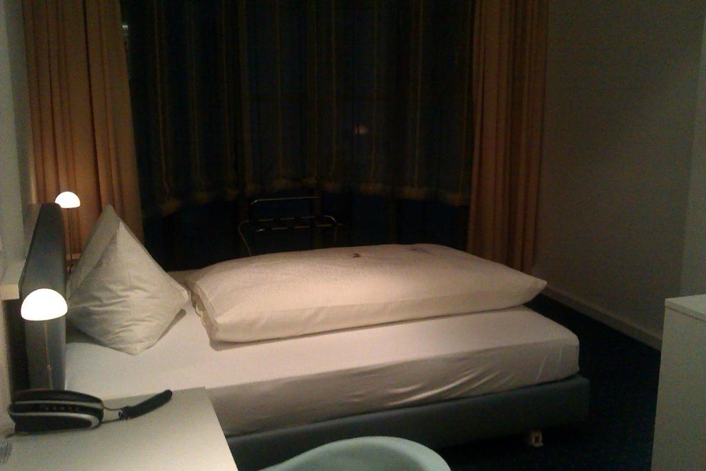 Lorze Hotel Cham Habitación foto