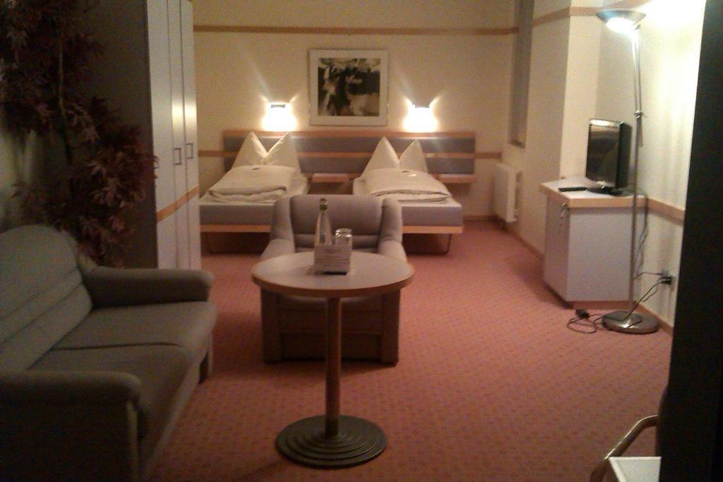Lorze Hotel Cham Habitación foto